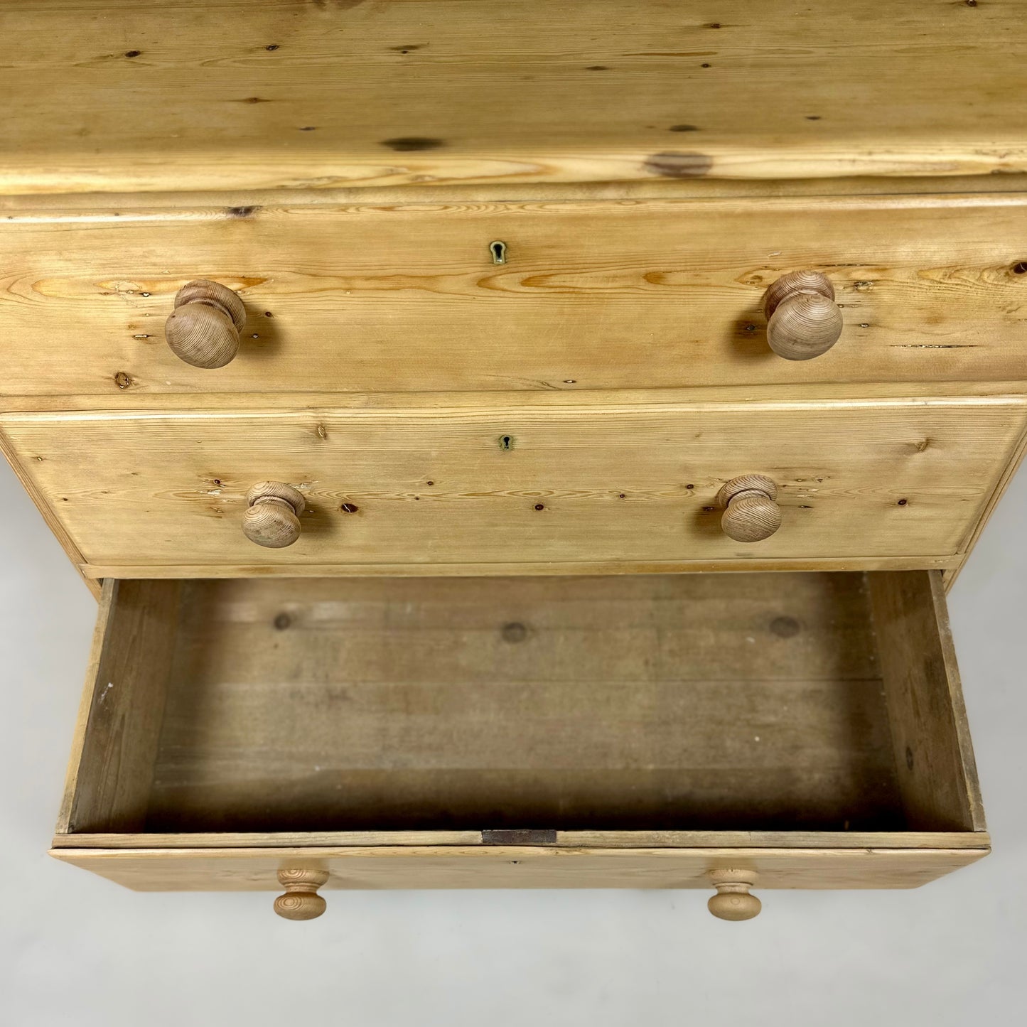 Victorian Pine Chest of Drawers