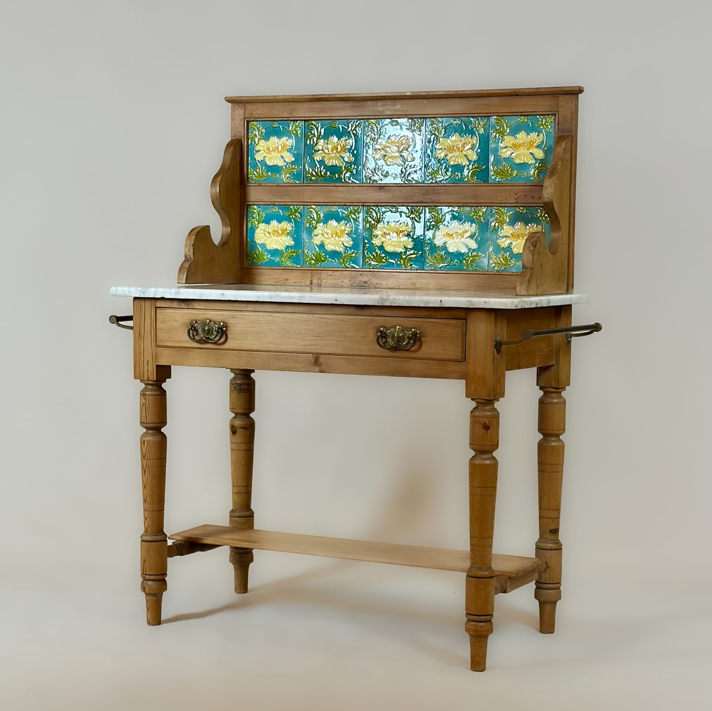 Antique Victorian Pine Washstand