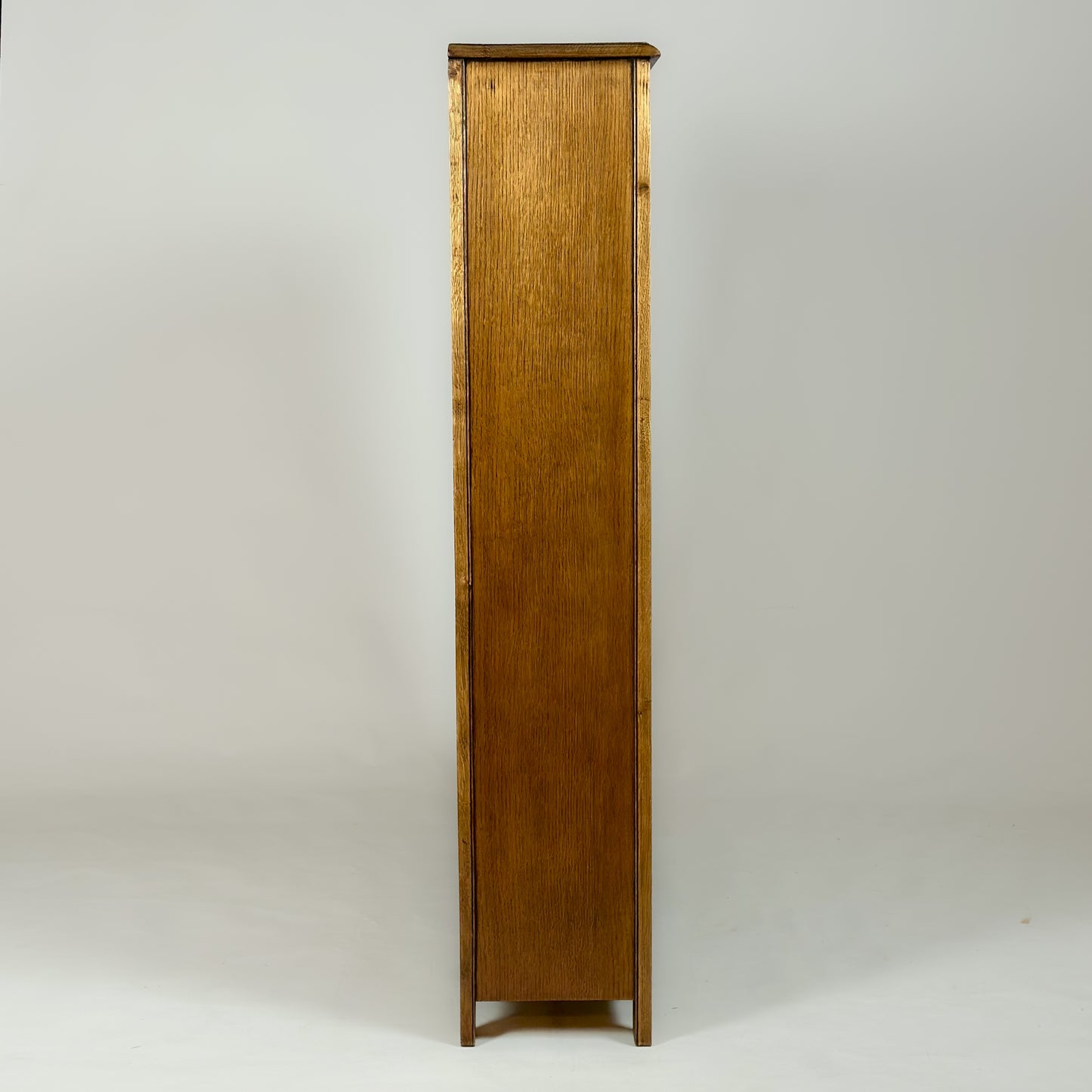 Edwardian Oak Bookcase with Carved Frieze