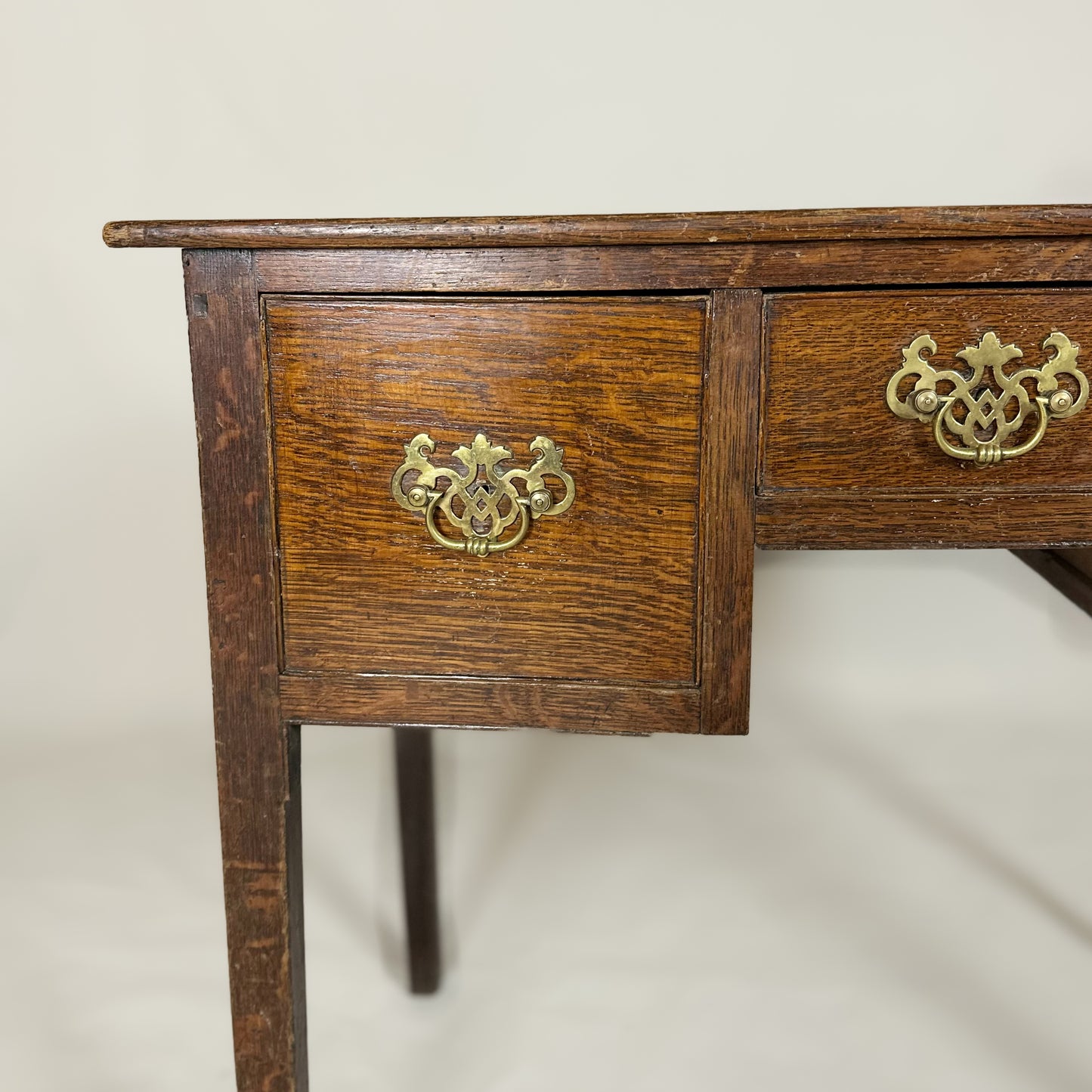 Antique Oak 20th Century Side Table