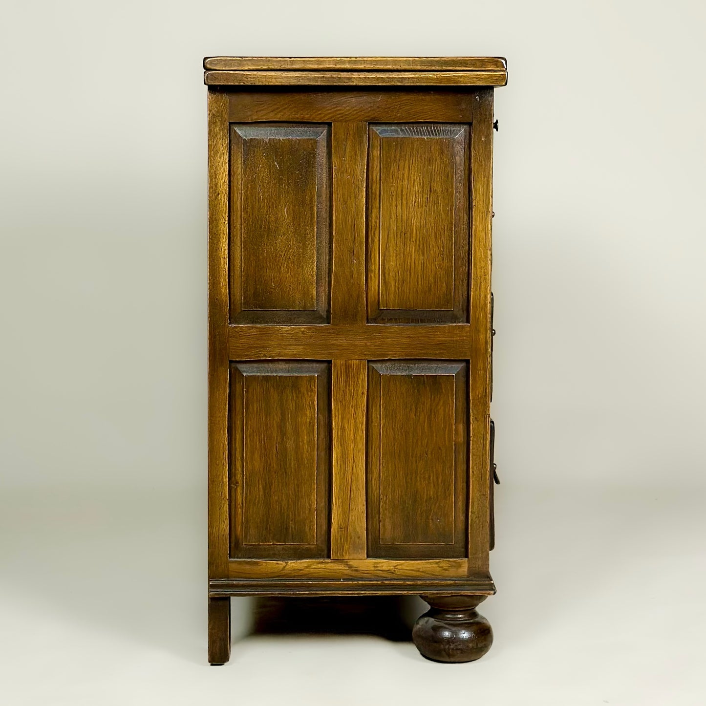 Early 20th-Century American Oak Writing Chest of Drawers