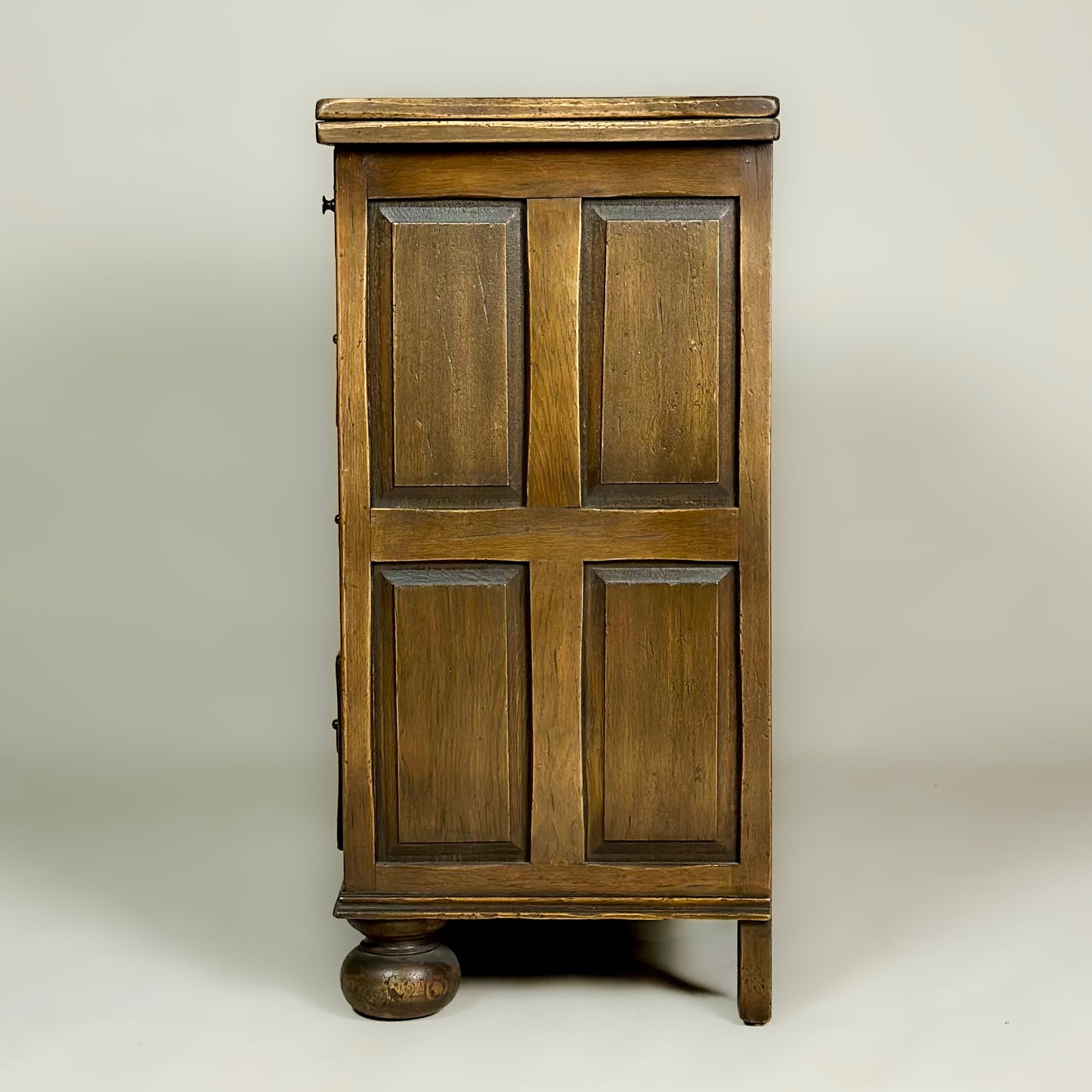 Early 20th-Century American Oak Writing Chest of Drawers