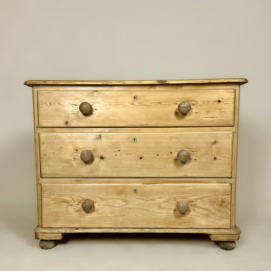 Victorian Pine Chest of Drawers