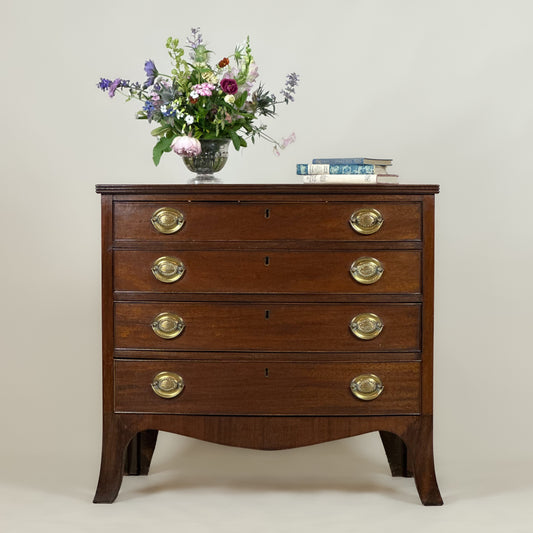 Antique Georgian Mahogany Bow Front Chest of Drawers Of Small Proportions